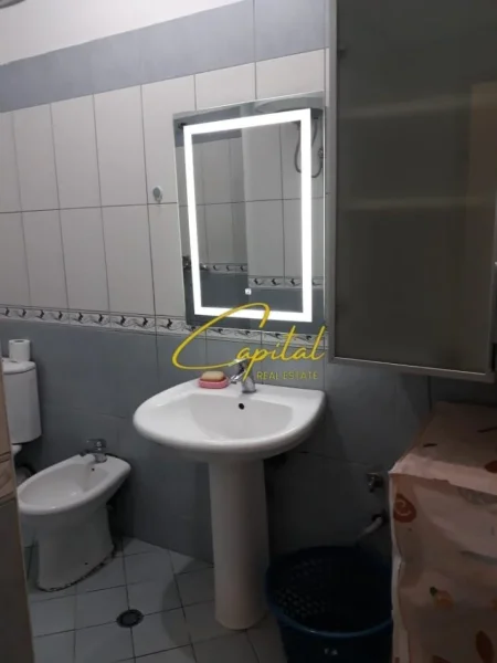 Tirane, jepet me qera apartament 2+1 Kati 2, 110 m² 500 € (ASTIR)