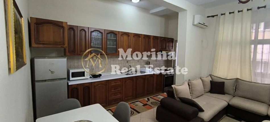 Tirane, jepet me qera apartament 1+1 Kati 1, 70 m² 700 € (Xhamia e Tabakeve)