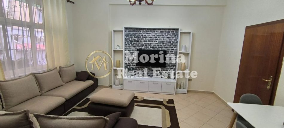 Tirane, jepet me qera apartament 1+1 Kati 1, 70 m² 700 € (Xhamia e Tabakeve)