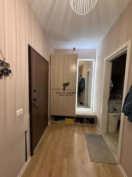 Tirane, shitet apartament 2+1+Ballkon Kati 9, 95 m² 160.000 € (YZBERISHT)