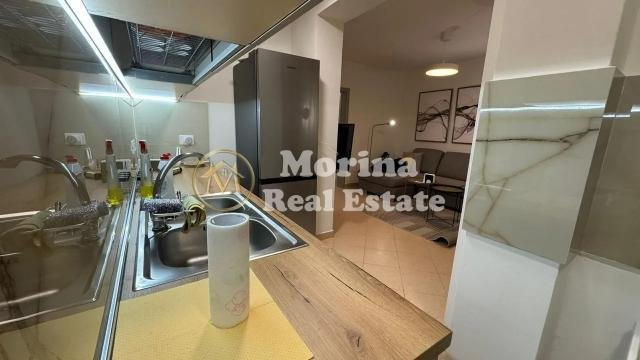 Tirane, jepet me qera apartament 1+1 Kati 3, 65 m² 600 € (21 Dhjetori)