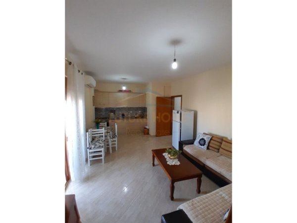 Shitet, Apartament 1+1, Rruga e Teleferikut, Fresk, Tiranë.