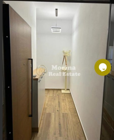 Tirane, jepet me qera apartament 1+1 Kati 4, 75 m² 500 € (Kinostudio)