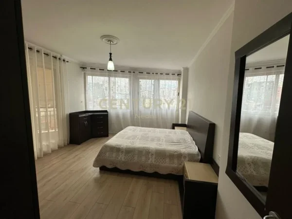Tirane, shitet apartament 2+1 Kati 2, 107 m² 145.000 € (Yzberisht, perball Grand Galerise)
