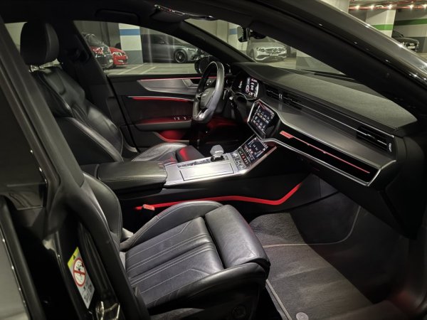 Tirane, shitet makine AUDI A7 S-LINE QUATRO, 2019, 59 000 KM Nafte, gri e erret tiptronik Klima 59.000 km 57.000 €