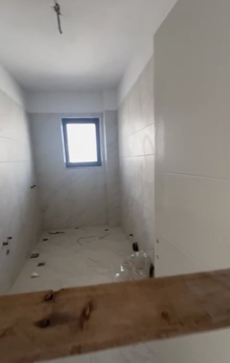 Tirane, shitet apartament 1+1 Kati 7, 68 m² 57.000 € (Rruga Teuta tek Ulliri)