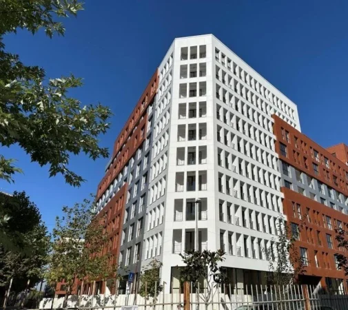 Tirane, jepet me qera apartament 2+1+Ballkon Kati 3, 94 m² 500 € (Urban Gate)