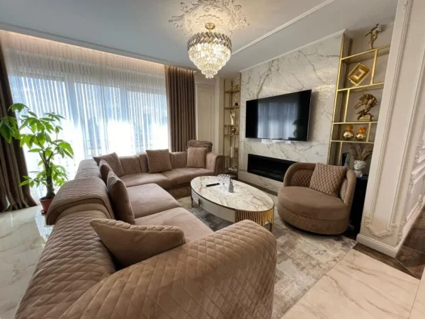 Tirane, shitet apartament 3+1+Ballkon Kati 10, 144 m² 365.000 € (Optika Roma)