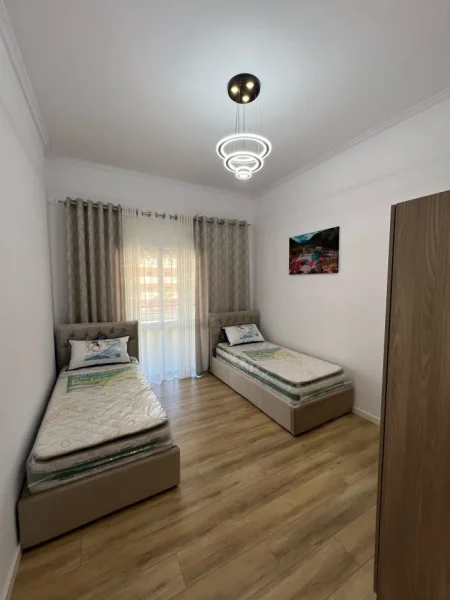 Tirane, shitet apartament 2+1 Kati 2, 119 m² 145.000 € (Astir prane Bulevardit)