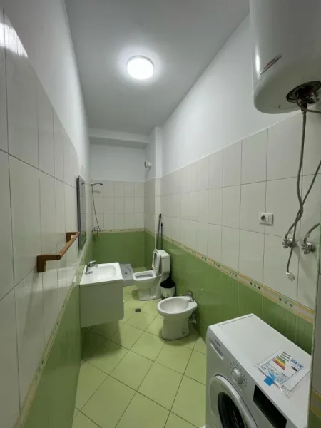 Tirane, shitet apartament 2+1 Kati 2, 119 m² 145.000 € (Astir prane Bulevardit)