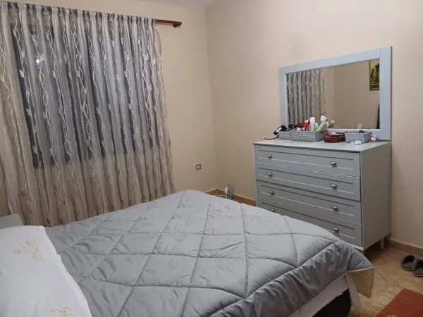 Tirane, shitet apartament 2+1 Kati 1, 100 m² 200.000 € (Rruga e Kavajes, prane spitalit Gjerman)