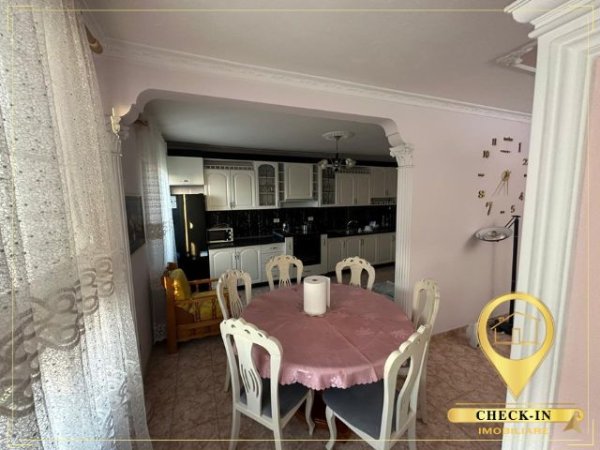 Tirane, jepet me qera apartament 2+1+Aneks+Ballkon Kati 9, 100 m² 600 € (Pallati me Shigjeta)