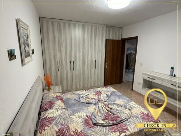Tirane, jepet me qera apartament 2+1+Aneks+Ballkon Kati 9, 100 m² 600 € (Pallati me Shigjeta)