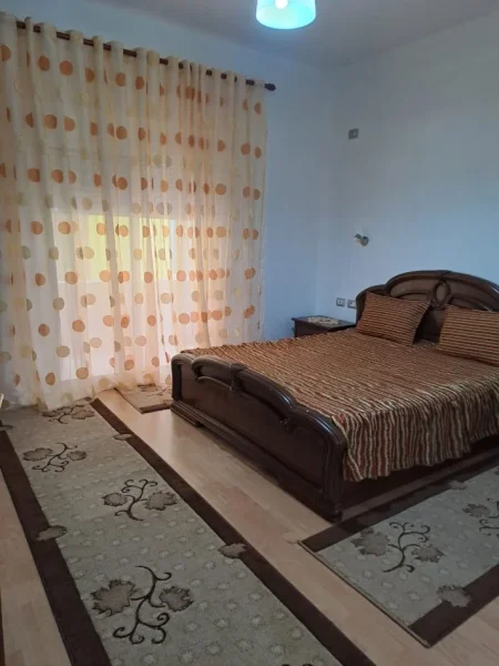 Tirane, jepet me qera apartament 2+1 Kati 2, 110 m² 450 € (Astir tek Rruga Janos Huniadi)