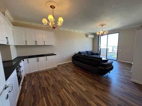 SHITET APARTAMENT 2+1 PRANE VET HOSPITAL