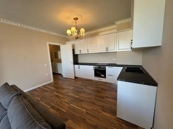 SHITET APARTAMENT 2+1 PRANE VET HOSPITAL