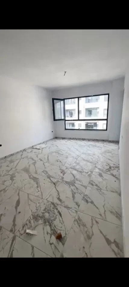Tirane, shitet apartament 1+1+Ballkon Kati 7, 57.000 € (Rruga Teuta, tek Ulliri)