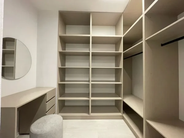 Tirane, jepet me qera apartament 1+1+Ballkon Kati 2, 82 m² 550 € (River Residence)