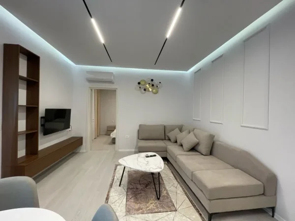 Tirane, jepet me qera apartament 1+1+Ballkon Kati 2, 82 m² 550 € (River Residence)