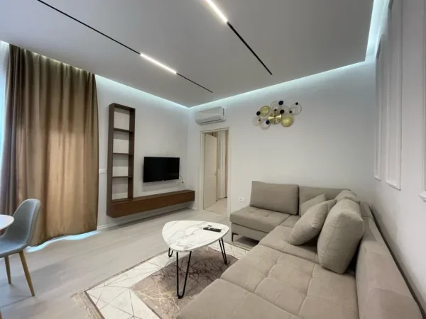 Tirane, jepet me qera apartament 1+1+Ballkon Kati 2, 82 m² 550 € (River Residence)