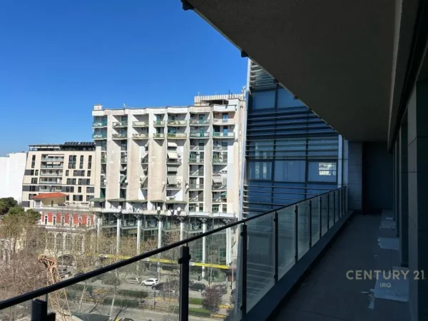 Tirane, shes ambjent biznesi Kati 6, 89 m² 360.000 € (Millenium bussines center)