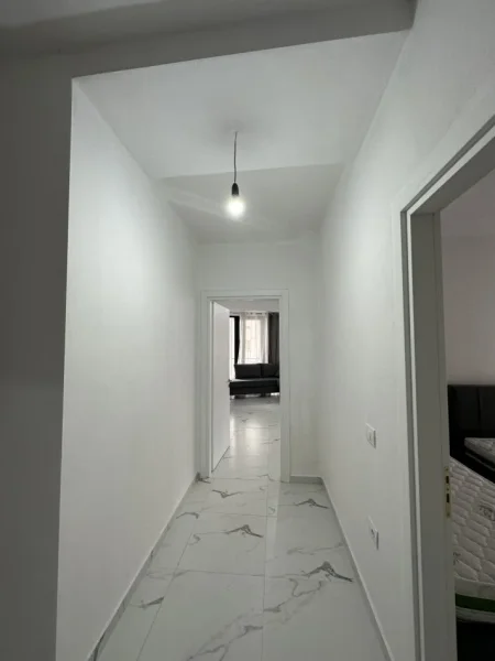 Tirane, jepet me qera apartament 2+1 Kati 3, 106 m² 50.000 € (astir)