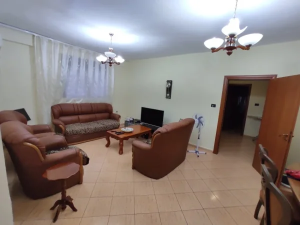 Tirane, shitet 2+1 Kati 1, 117 m² 164.000 € (Ish UET-i)