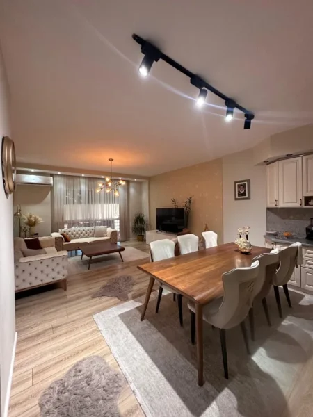 Tirane, shitet apartament 2+1+Ballkon Kati 3, 124 m² 275.000 € (Don Bosko)
