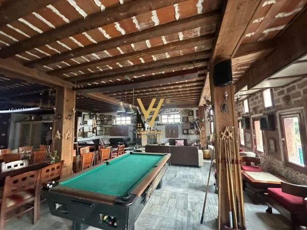 Tirane, jepet me qera ambjent biznesi Kati 0, 1.050 m² 6.000 € (RRETHRROTULLIMI I SHKOZES)