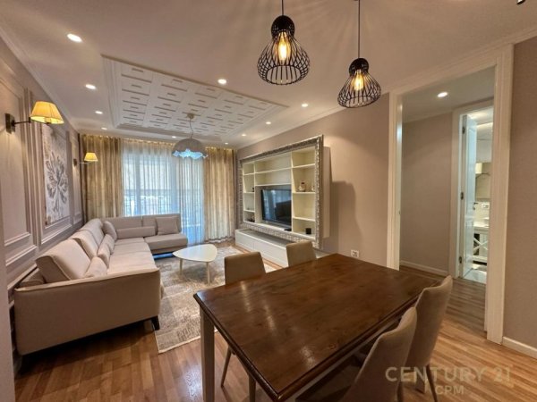 Tirane, jepet me qera apartament 1+1+Aneks+Ballkon Kati 6, 80 m² 850 € (Komuna e Parisit)