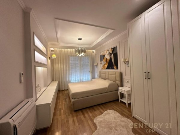 Tirane, jepet me qera apartament 1+1+Aneks+Ballkon Kati 6, 80 m² 850 € (Komuna e Parisit)