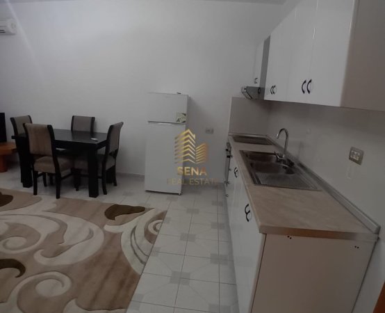 Tirane, jepet me qera Vile 1+1+Ballkon Kati 2, 77 m² 420 € (Rruga Lucie Miloti)