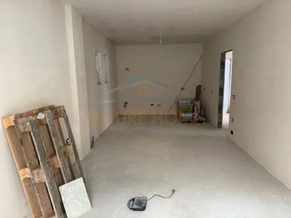 Korce, shitet apartament 2+1 Kati 1, 160 m² 125.000 € 