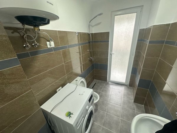 Durres, jepet me qera apartament 2+1+Ballkon Kati 2, 400 € (aleksander goga)