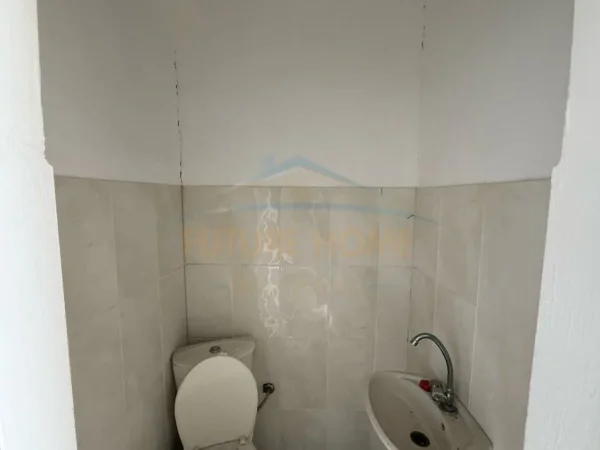 Korce, shitet ambjent biznesi Kati 2, 35 m² 35.000 € (Trekëndëshi, Korçë)