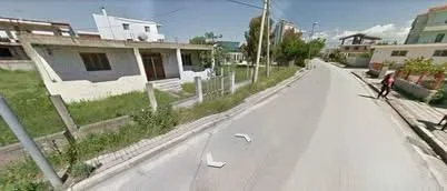 Durres, shes shtepi 3+1 Kati 0, 500 m² (Rruga Dhimiter Kraja 13, 2008, Durrës)