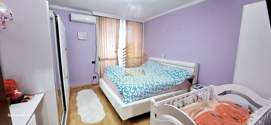 Tirane, jepet me qera apartament 2+1+Ballkon Kati 2, 110 m²800 € (Rruga Tish Dahia)