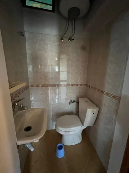 Tirane, shitet apartament 3+1+Aneks+Ballkon Kati 5, 100 m² 140.000 € 