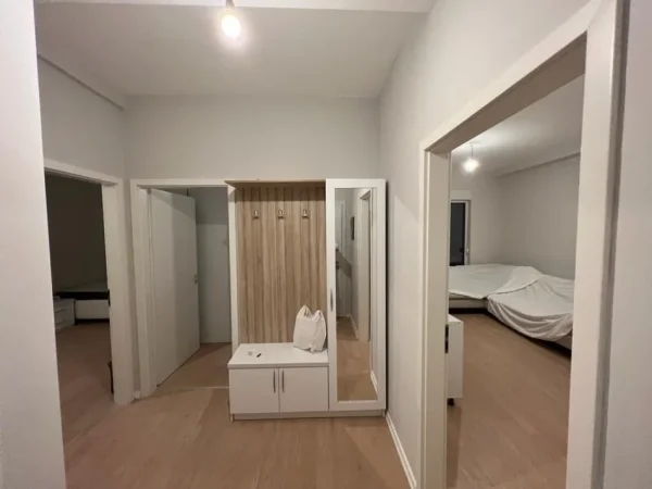 Tirane, shitet apartament 2+1+Ballkon Kati 3, 94 m² 235.000 € 