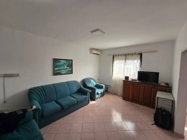 Tirane, shitet apartament 1+1+Ballkon Kati 5, 54 m² 68.001 € (Imer Ndregjoni)
