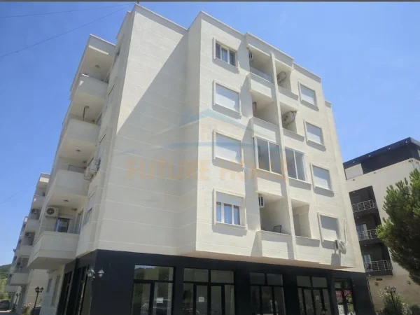 Shitet Apartament 1+1, Gjiri Lalzit, Durres.