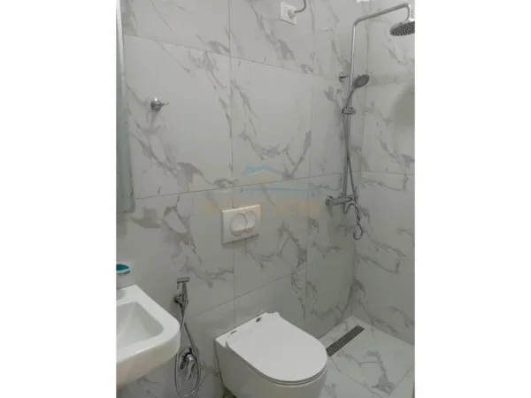 Qira, Duplex 2+1+2, Selvia