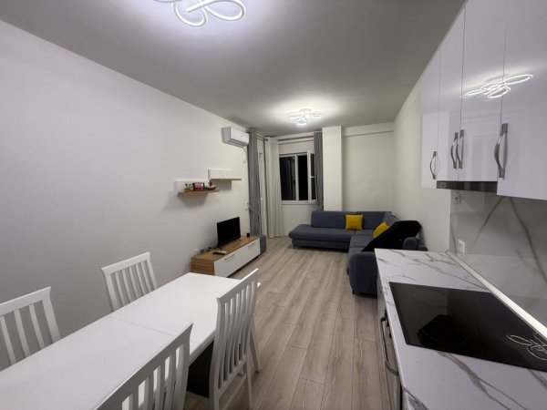 Tirane, jepet me qera apartament 1+1+Ballkon Kati 9, 75 m² 430 € (Yzberisht tek Grand Galery)
