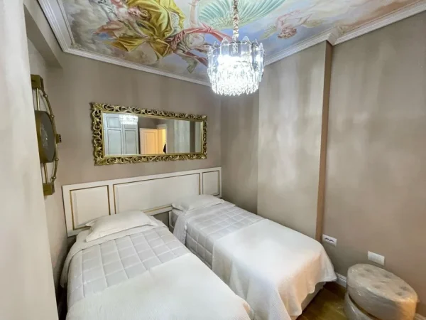 Tirane, jepet me qera apartament 2+1+Ballkon , 83 m² 1.300 € (Myslym Shyri)