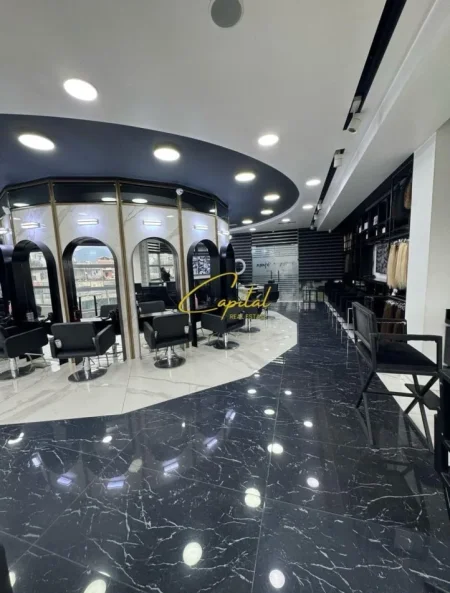 Tirane, shitet ambjent biznesi Kati 1, 157 m² 471.000 € (ASTIR)