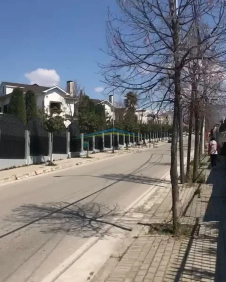 Tirane, shitet Vile 2 Katshe , 210 m² 483.000 € (TEG)