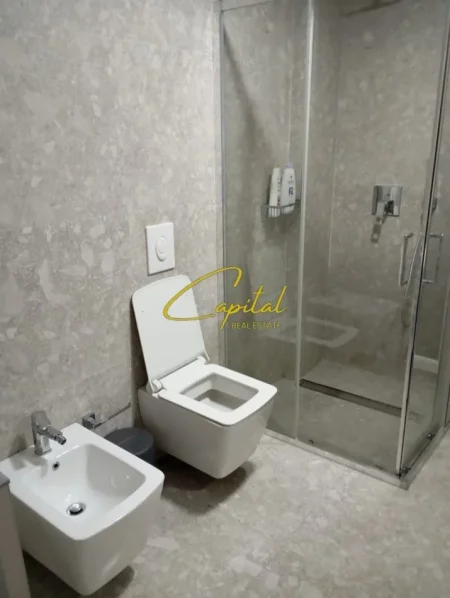 Tirane, shitet apartament 2+1 Kati 4, 95 m² 280.000 € (QENDER)