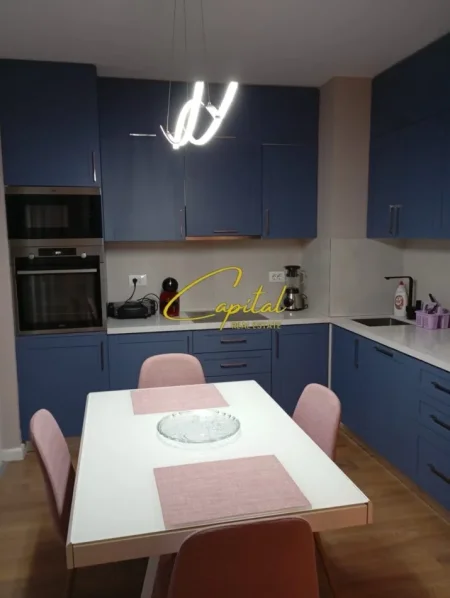 Tirane, shitet apartament 2+1 Kati 4, 95 m² 280.000 € (QENDER)