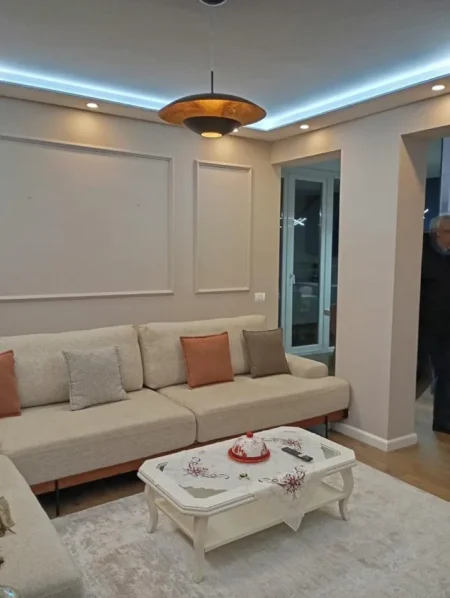 Tirane, shitet apartament 2+1 Kati 4, 95 m² 280.000 € (myslym shyri)