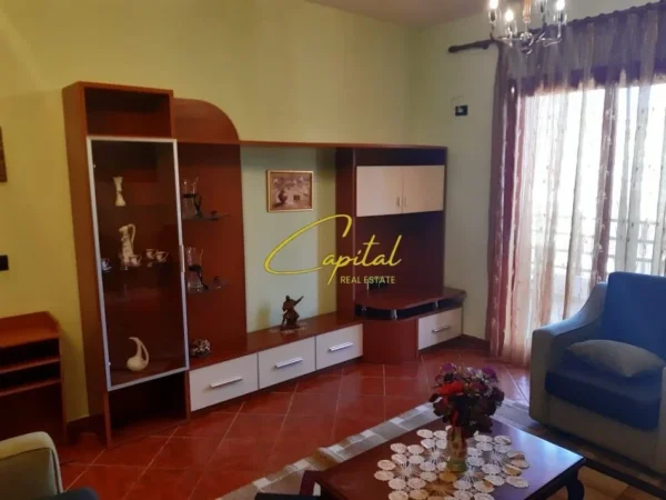 Tirane, jepet me qera apartament 2+1 Kati 4, 90 m² 650 € (RRUGA E KAVAJES)
